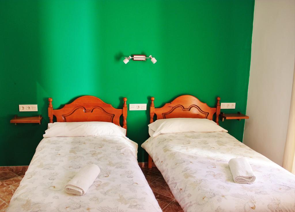 Hostal La Zamora Каркабуэй Экстерьер фото